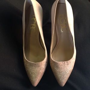 COPY - Nude BCBG pumps size 5 1/2